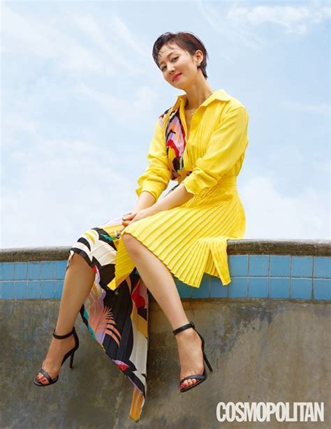 yeom jung ah  bright  classy  cosmopolitan koogle tv berkelas entertainment