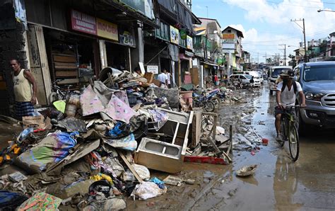 overseas filipinos   gcc respond  disaster hits