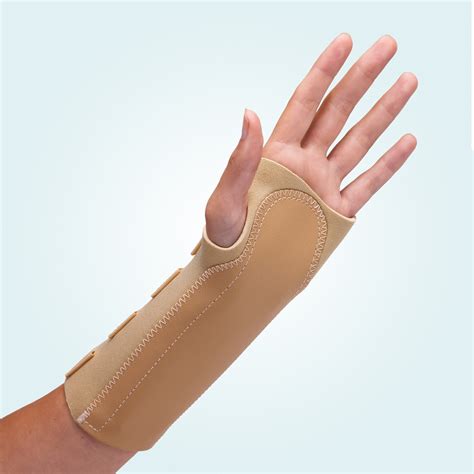 neoprene wrist support  benecare direct  uk shop
