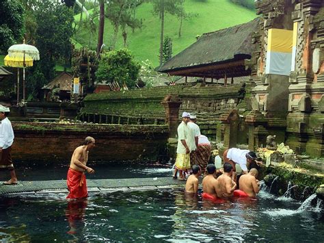 Древни храмове и прелестни плажове остров Бали е сбъдната мечта