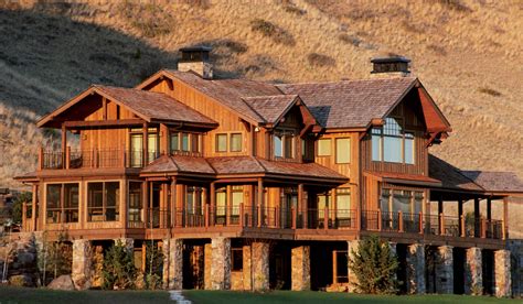 top  hunting lodges   american backcountry