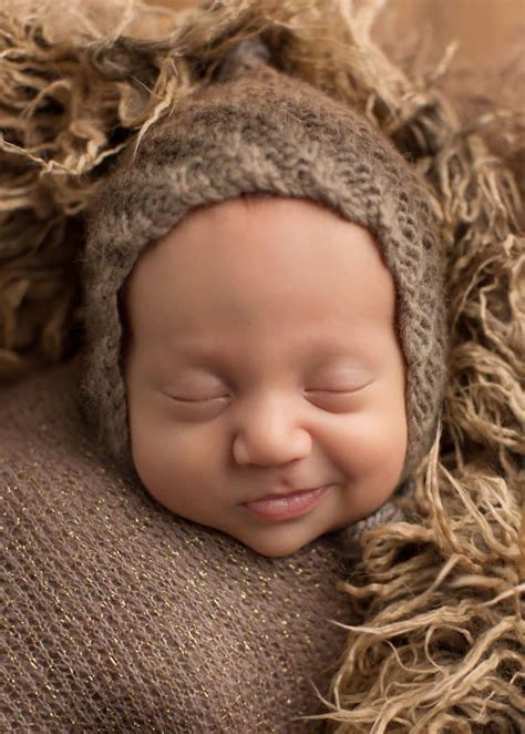 photographer sandi ford captures  smiles  newborns   results