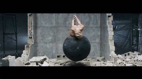 Miley Cyrus In Wrecking Ball Free Twitter Hd Porn 91 De