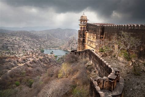 forts  rajasthan  visit  relive  legend   rajputs conde nast traveller india