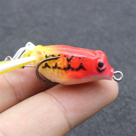 pcs cm  mini frog baits fishing lures frog silicone  hooks  spoon small frog soft baits