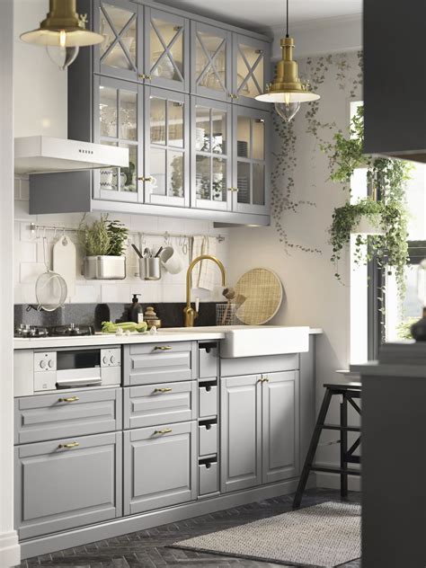 sleek traditional style kitchen  bodbyn cabinet ikea