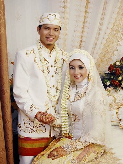 7 gaun pengantin jawa muslimah simple terbaru 2017