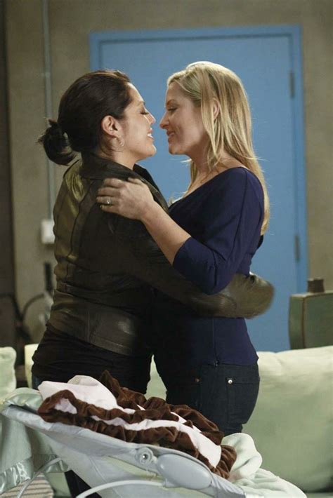 Abc’s Grey’s Anatomy Features A Popular Lesbian Couple Doctors Callie