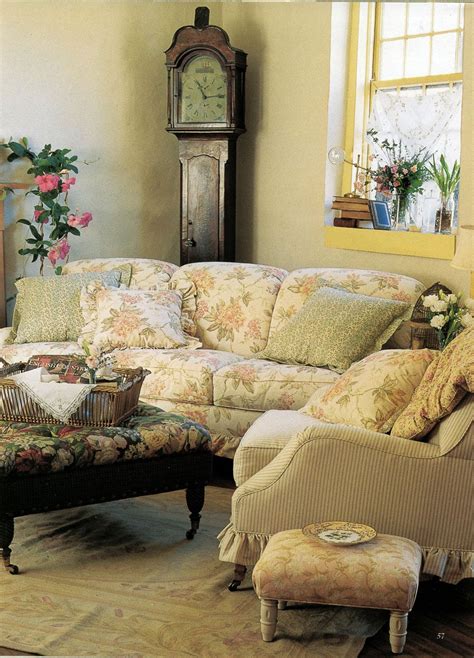 country cottage living room furniture
