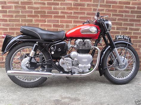 royal enfield meteor gallery classic motorbikes