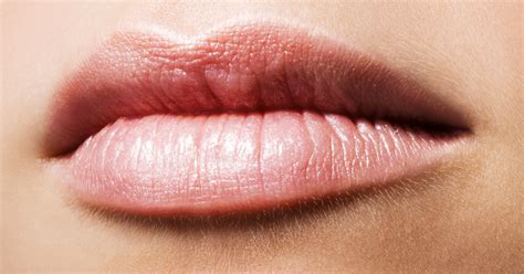 rid  vertical wrinkles   upper lip livestrongcom