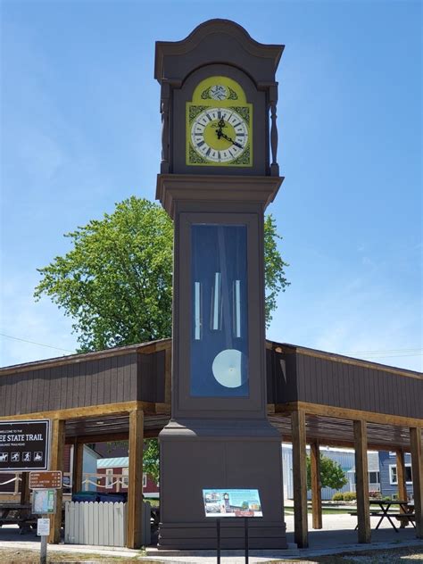 worlds tallest grandfather clock wisconsinharbortownsnet