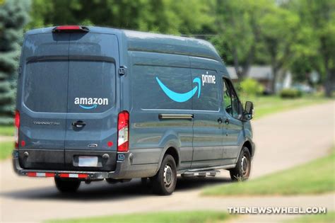 job whats     amazon delivery driver  news