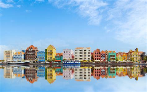 amazing     curacao sandals
