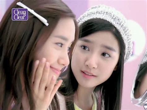Kimsoeun And Yoona Snsd Cf Clean And Clear 15 Commercial Mar21 2009