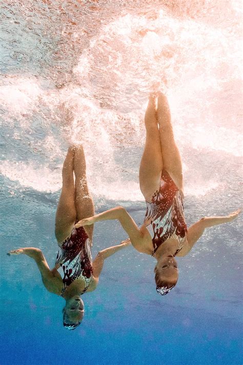 21 stunning photos from the olympic synchronized swimming