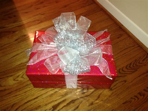 gift wrap  big box