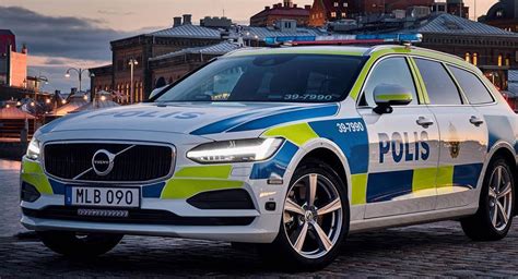 polisens  bilar  inbyggd fartkamera foer att avsloeja trafiksyndare vi bilaegare