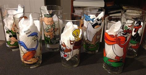 Vintage Pepsi 1976 Lot 7 Looney Tunes Glasses Daffy Tweety Taz Wile