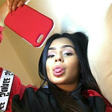 pin by nathy on valenn mirror selfie selfie scenes