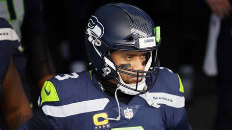 seahawks expected to add throwback jerseys and uniforms report