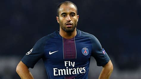 lucas moura  completed  medical  spurs epl football match