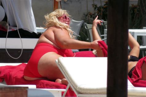 Gemma Collins Sexy And Topless 83 Photos Thefappening