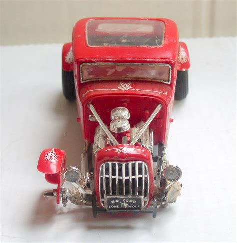 Monogram 1932 32 Ford Coupe Built 1 25 Scale Model Car