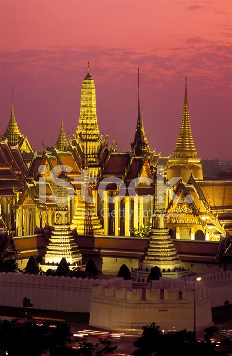 wat phra kaeo grand palace bangkok thailand stock photo royalty  freeimages