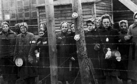 Kisah Para Perempuan Yang Menjadi Penyiksa Di Kamp Konsentrasi Nazi