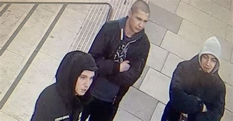 London Police Are Looking For Men Who Attacked A Gay Couple On New Year
