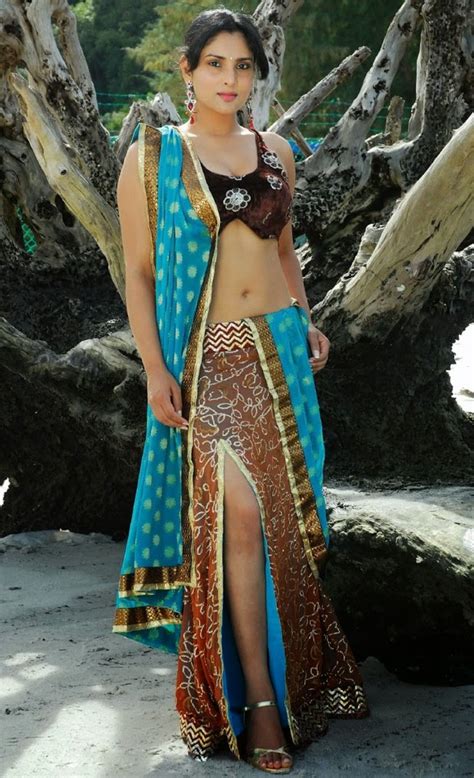 Kannada Actress Ramya Navel Show South Indian Navels