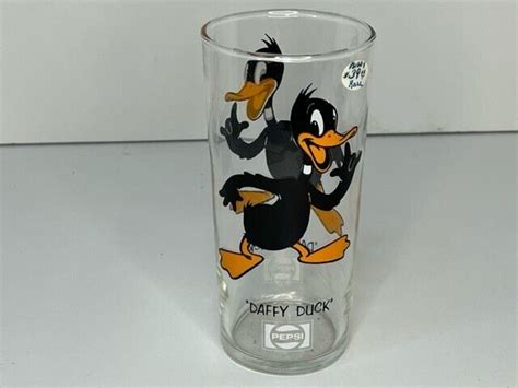 Vintage 1973 Warner Bros Looney Tunes Pepsi Collector Glass Daffy Duck