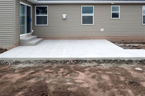 cost  build   concrete patio encycloall