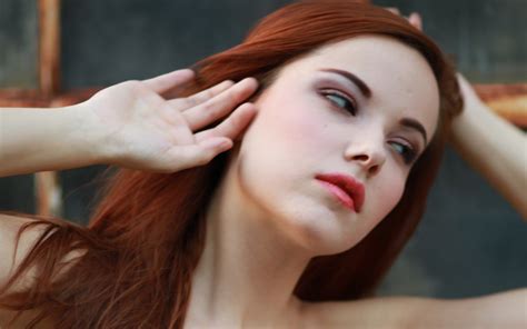 women redheads models brown eyes faces elizabeth marxs red