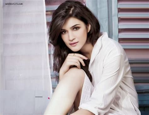 kriti sanon new hd photos images pictures collection 2019