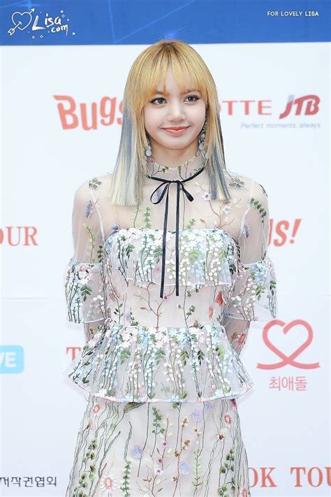 blackpink lisa s stuns crowd with her beauty in see through dress — koreaboo blackpink