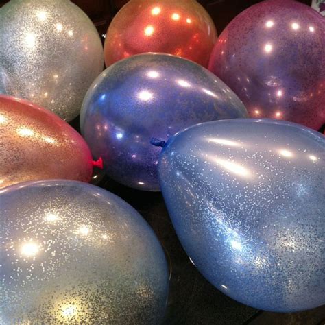 glitter balloons ideas  pinterest confetti balloons