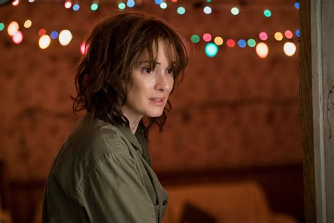 how winona ryder s “mom” role on stranger things is breaking hollywood