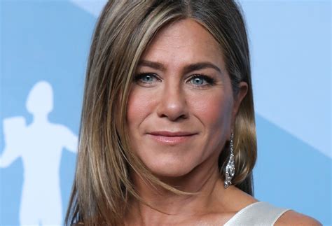 Jennifer Aniston Defends Cutting Ties With Unvaccinated Friends Reuters