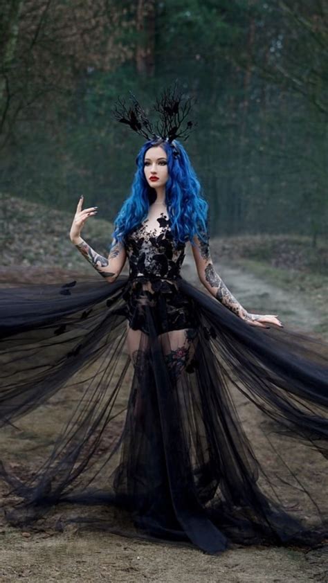 Pin By Greywolf On Goth Queens Goth Beauty Dark Beauty Dark Fashion