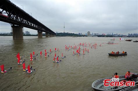 the 42nd international yangzi river crossing festival held in wuhan people s daily online