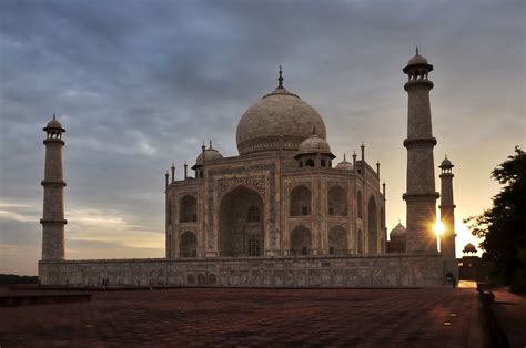 5 fascinating facts about the taj mahal page 2 of 5