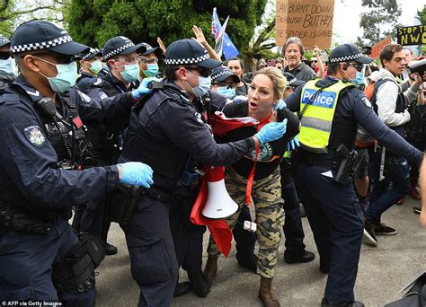 Anti Lockdown Protesters Clash With Police In Melbourne Officers Use