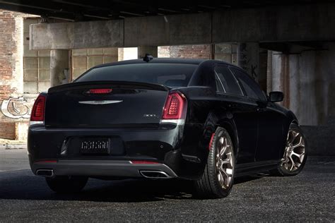 2022 Chrysler 300 Review Trims Specs Price New Interior Features