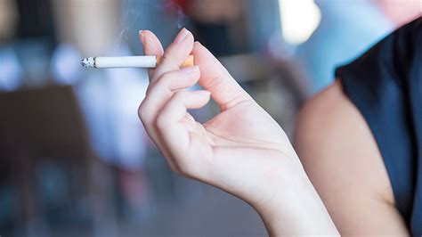 Smoking Cigarettes During Pregnancy What To Expect