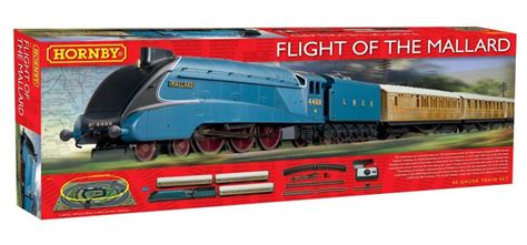 hornby flight   mallard train set  scale