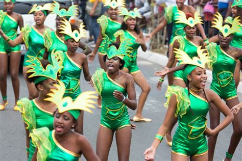 le carnaval annuel dans la capitale au cap vert praia photo editorial image du verde