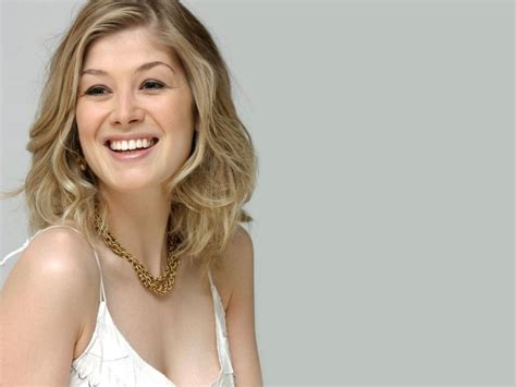 Rosamund Pike Actress Pictures