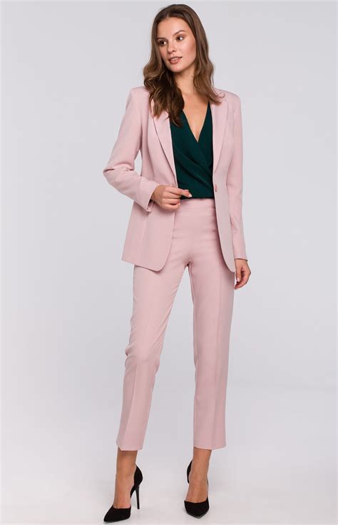 tailleur pantalon rose rosa blazer  working girl beautiful suit blazer outfits work